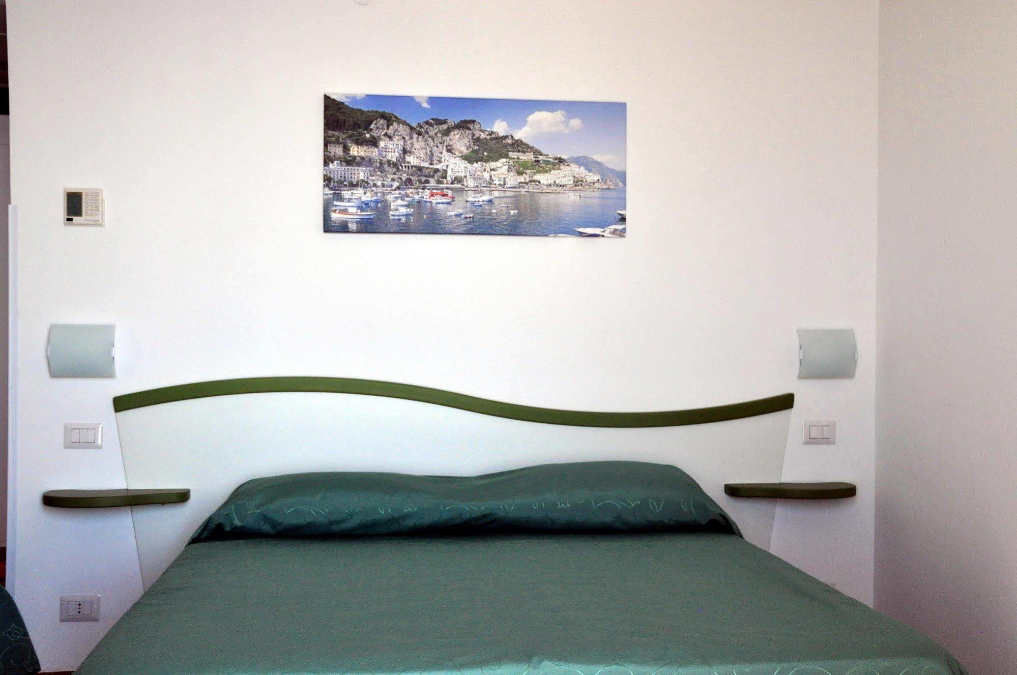 Il Canto Delle Sirene Furore Extérieur photo